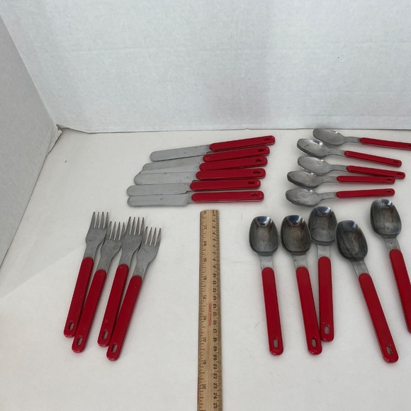 Vintage Northland Stainless Steel Red Handle 24-Flatware Complete Set w/Stand - Picture 3 of 4